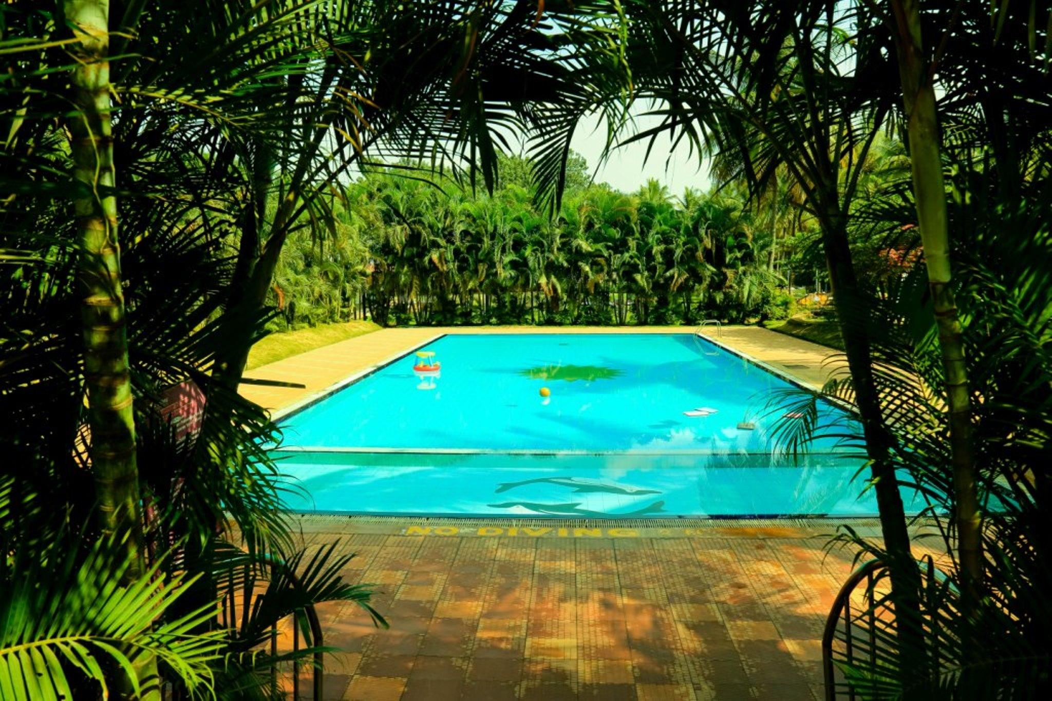 Royal Orchid Resort & Convention Centre, Yelahanka Bangalore Buitenkant foto